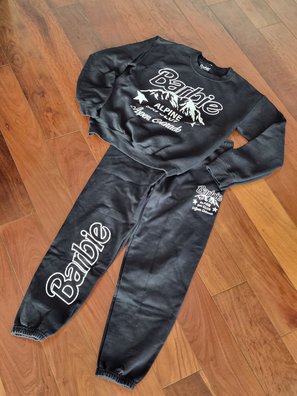 Barbie x PacSun Alpine Ski Club Sweatshirt & Sweatpants Set XS Black